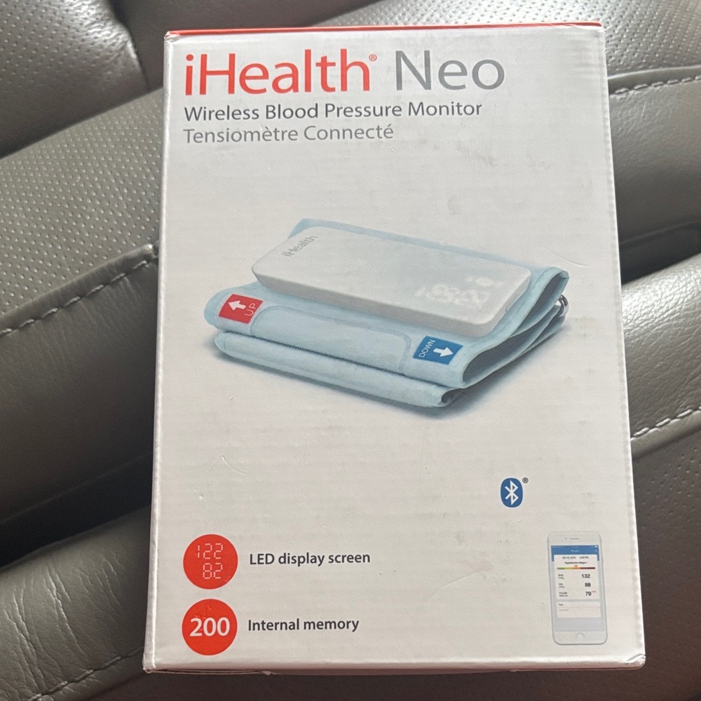 Neo Wireless Blood Pressure Monitor - White and Blue